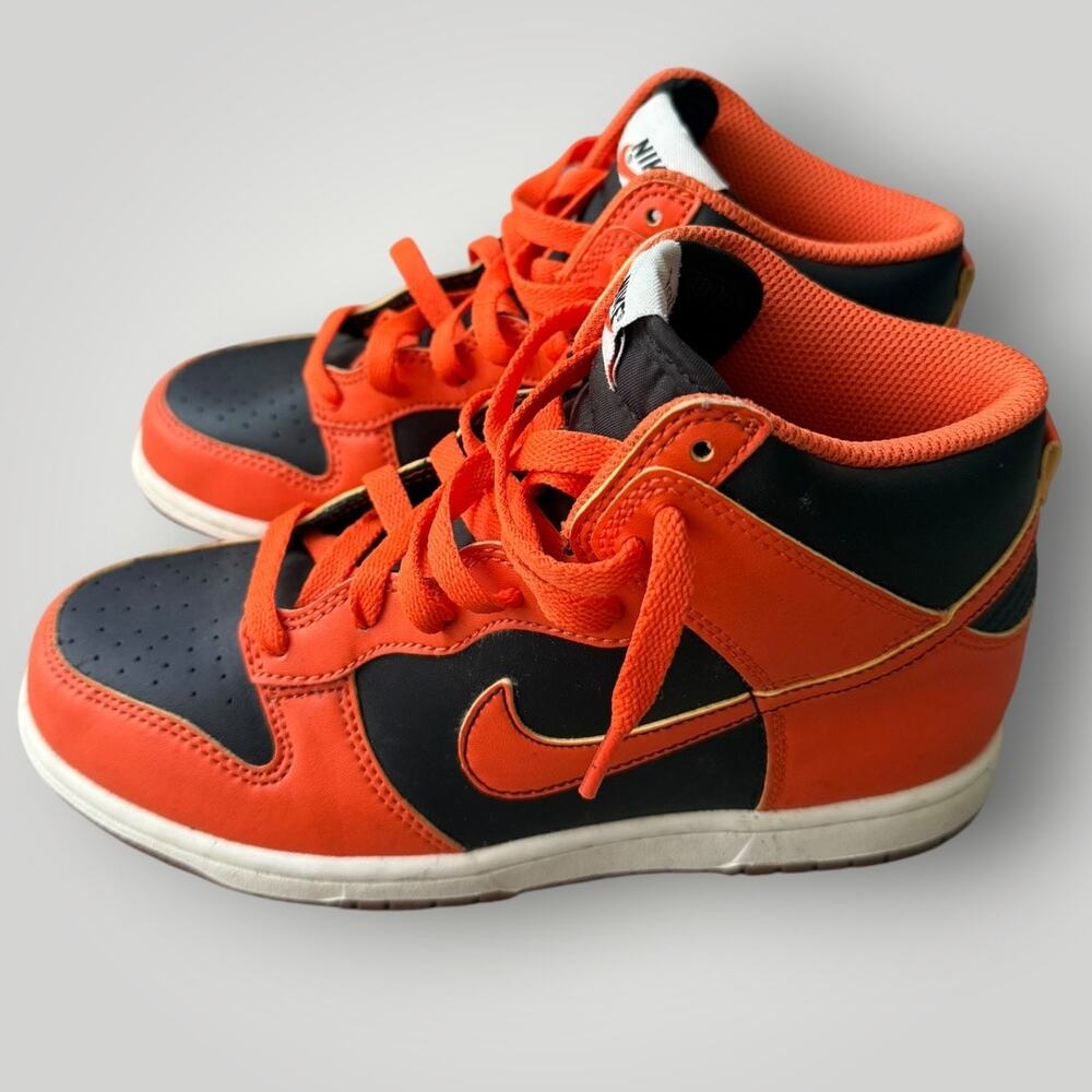 Nike Dunk High "Safety Orange"/Black (DB2179-004)  size 3Y